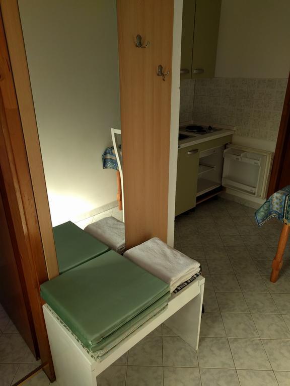 Apartment Ljubica Vrsar Exterior foto